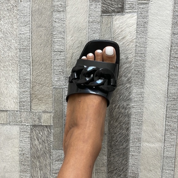 Black Jelly’s w/Chain Sandals - Picture 5 of 5